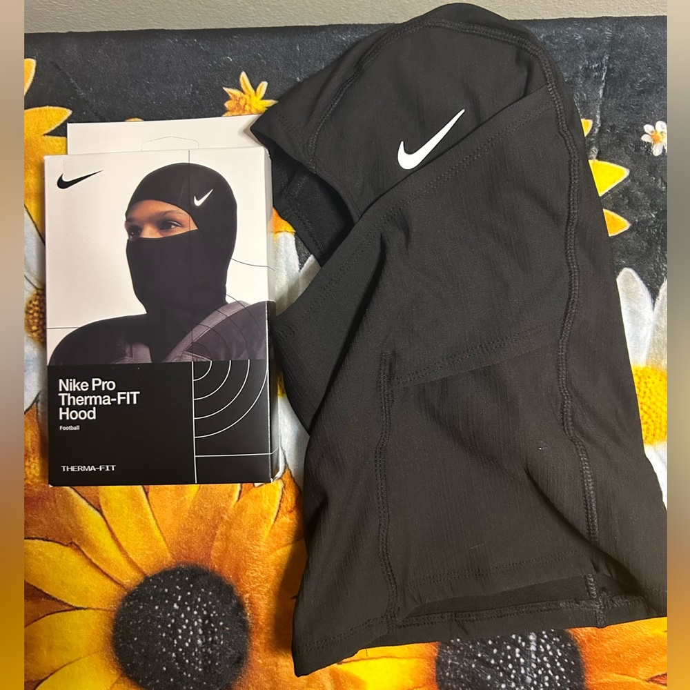 Nike Black Hyperwarm Thermal Hood
